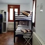 Miraiso Hostal *