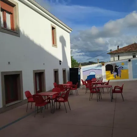 Miraiso Hostal *